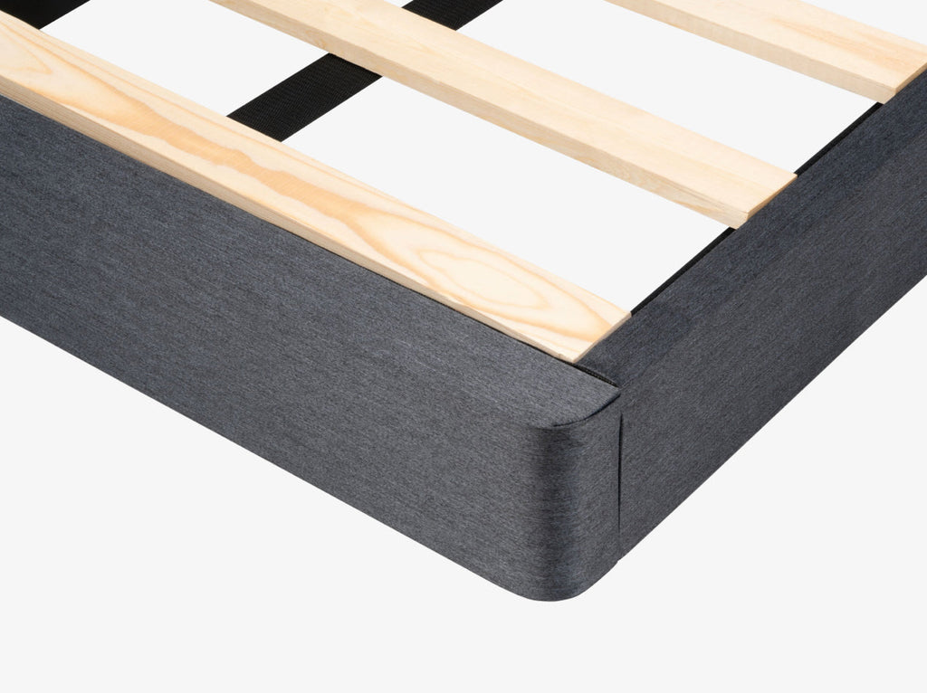 Low profile foundation close-up 1