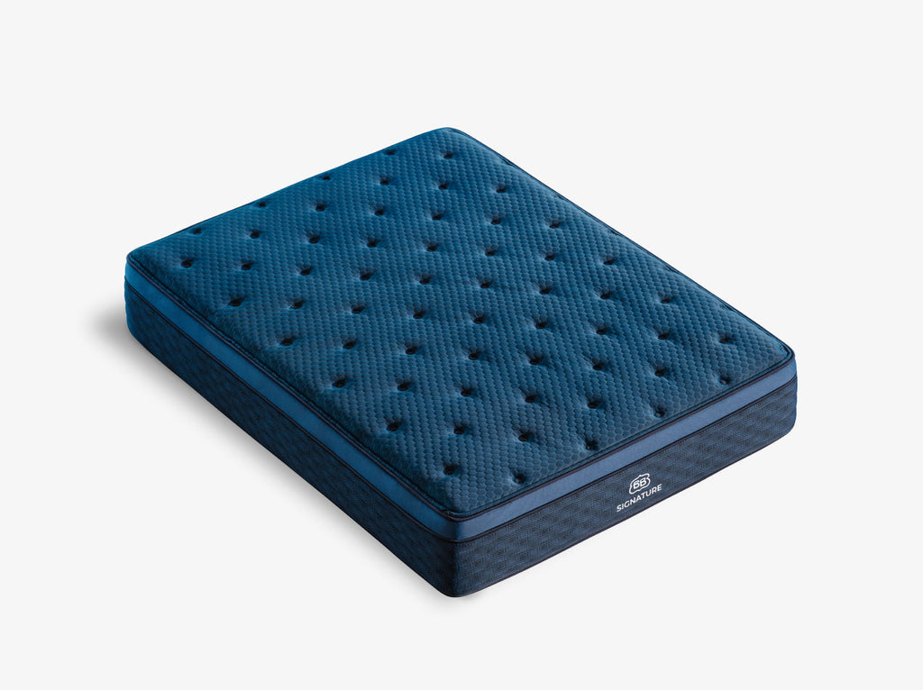 Signature Hybrid mattress angled isometric view
